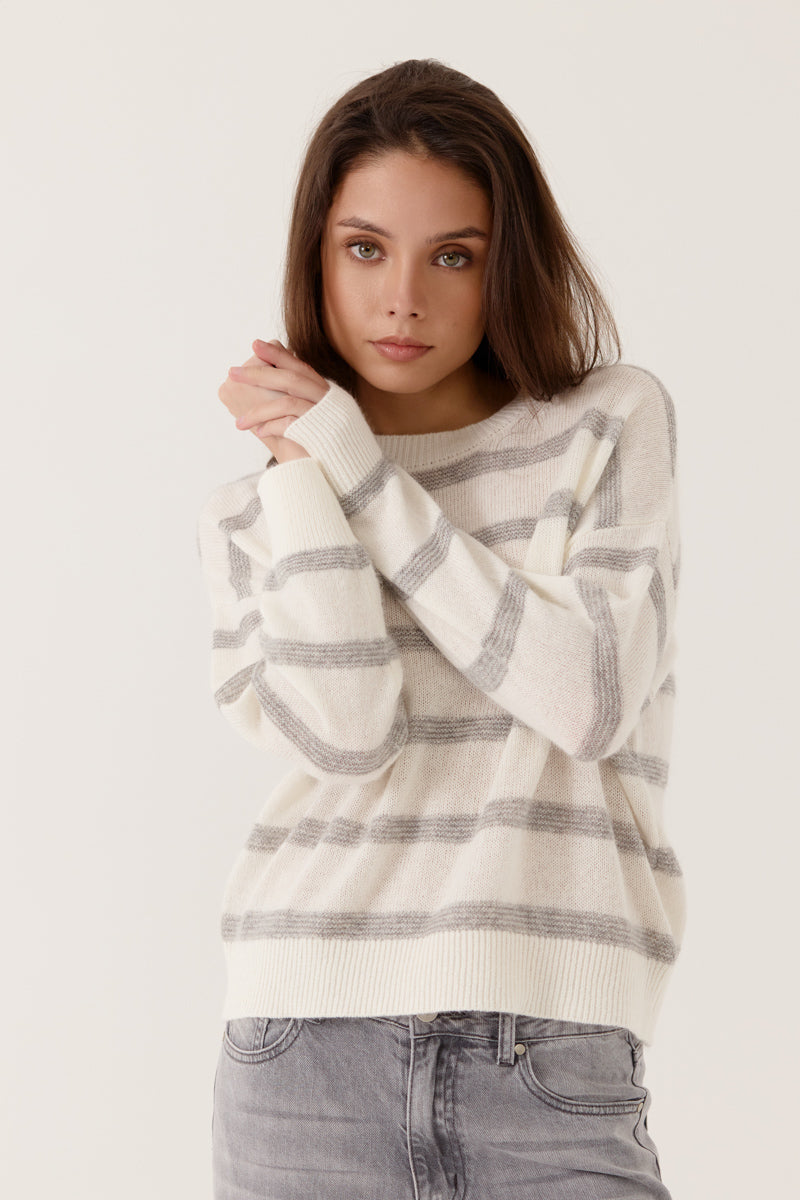 PULL AURELIANE